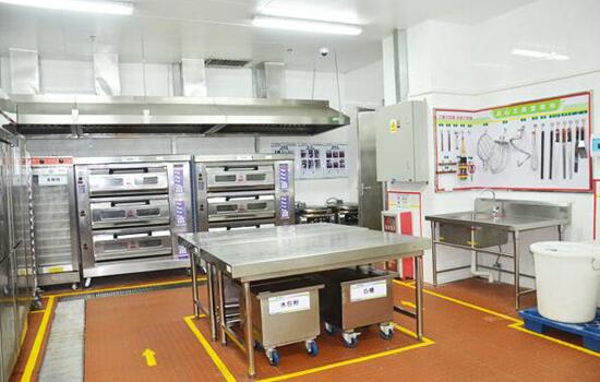 為什么說企業食堂外包要比自家食堂省心又省力？